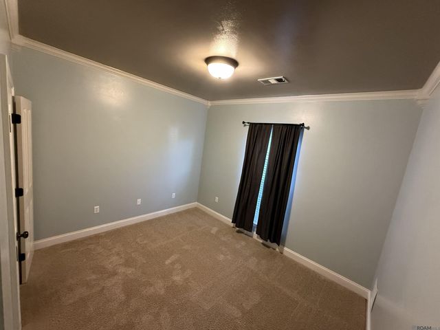 17734 Spring Creek Dr, Baton Rouge, LA 70817