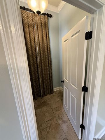 17734 Spring Creek Dr, Baton Rouge, LA 70817