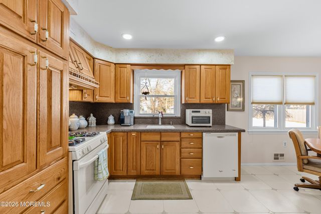 639 Tennent Road, Manalapan, NJ 07726