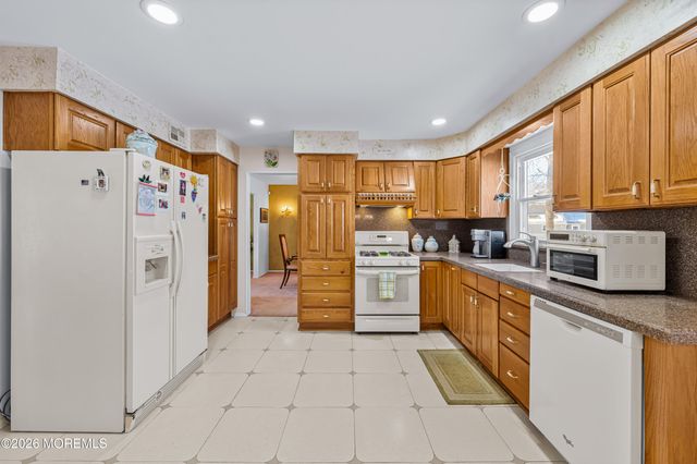 639 Tennent Road, Manalapan, NJ 07726