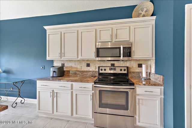 3504 BAY ISLAND Circle, Jacksonville Beach, FL 32250