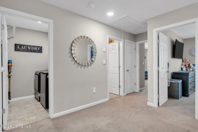 5 Painted Wagon Road 108, Holmdel, NJ 07733
