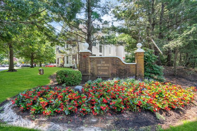 5 Painted Wagon Road 108, Holmdel, NJ 07733