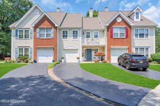 5 Painted Wagon Road 108, Holmdel, NJ 07733