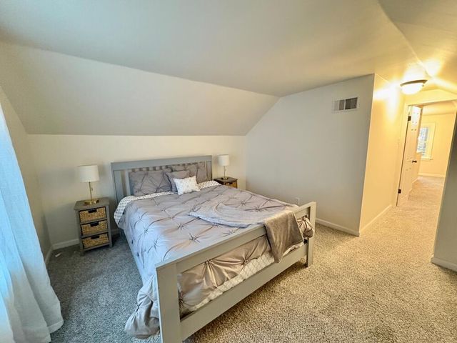 7528 6th AVENUE, Kenosha, WI 53143