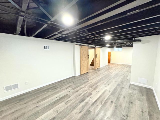 7528 6th AVENUE, Kenosha, WI 53143