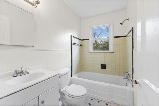 20458 Sorrento Street, Detroit, MI 48235