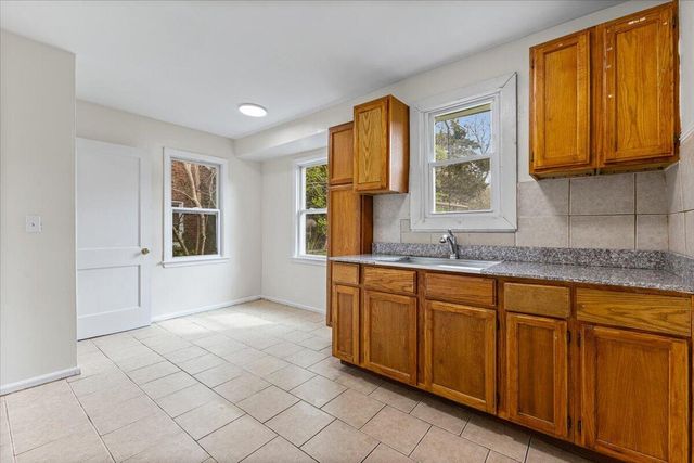 20458 Sorrento Street, Detroit, MI 48235