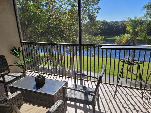 2200 S Cypress Bend Drive 308, Pompano Beach, FL 33069
