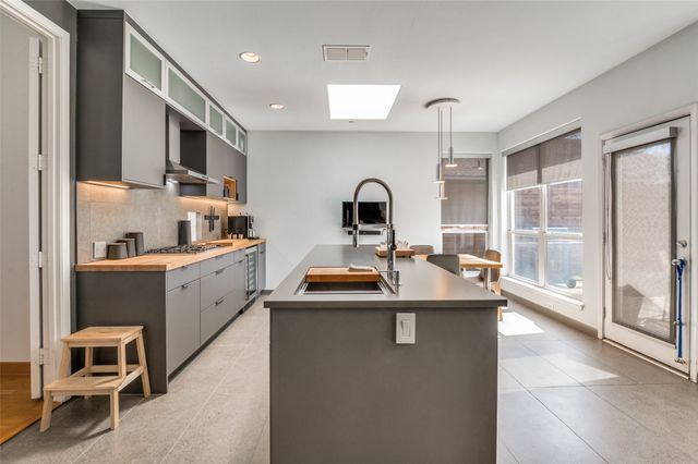 4008 Winter Park Lane, Addison, TX 75001