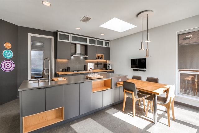 4008 Winter Park Lane, Addison, TX 75001