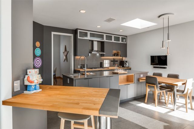 4008 Winter Park Lane, Addison, TX 75001