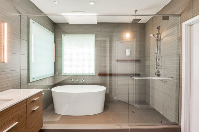 4008 Winter Park Lane, Addison, TX 75001