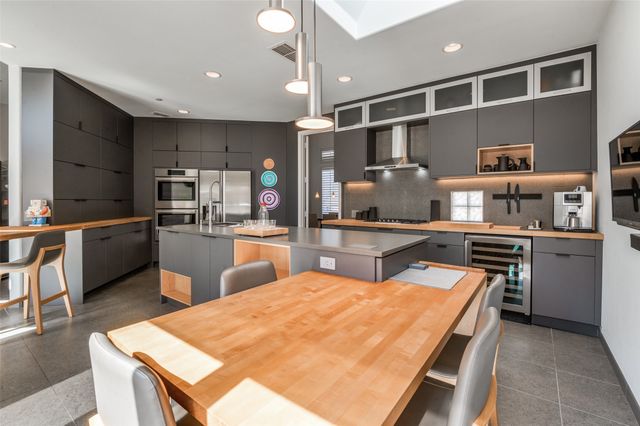 4008 Winter Park Lane, Addison, TX 75001