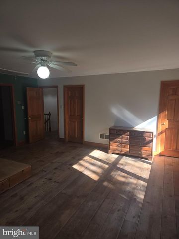 214 GAMELAND RD, Sellersville, PA 18960