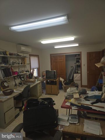 214 GAMELAND RD, Sellersville, PA 18960