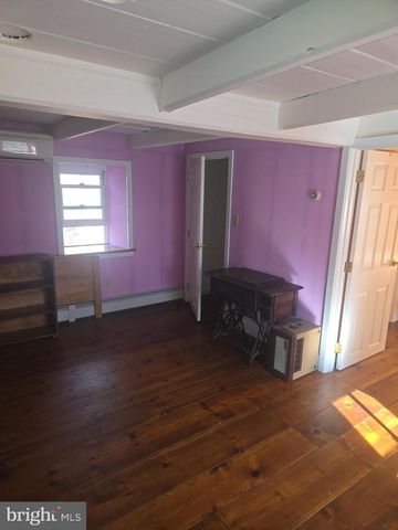 214 GAMELAND RD, Sellersville, PA 18960