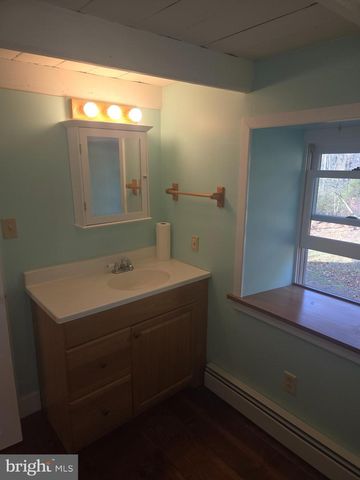 214 GAMELAND RD, Sellersville, PA 18960