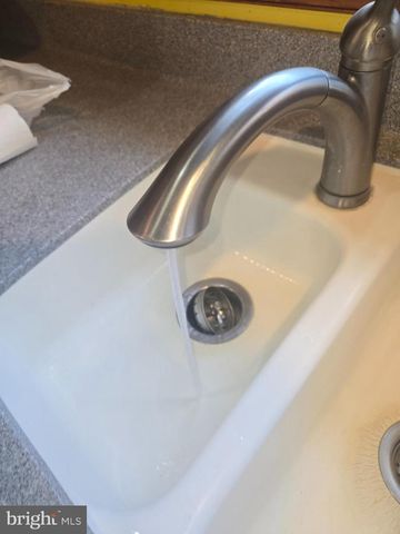 214 GAMELAND RD, Sellersville, PA 18960