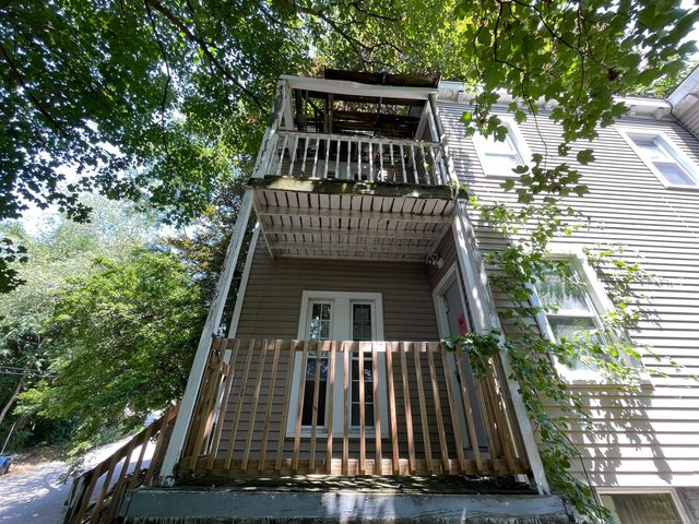 11 Division Street, Norwich, CT 06360