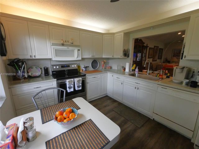 23359 Barlake Drive, Boca Raton, FL 33433