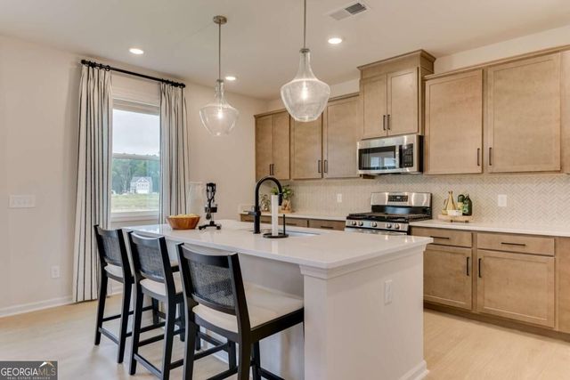 417 Satilla Court, Locust Grove, GA 30248