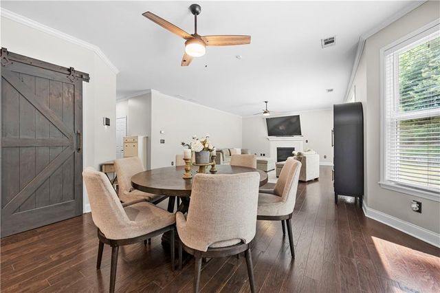 2740 Creekside Manor Drive, Powder Springs, GA 30127