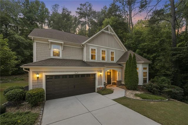 2740 Creekside Manor Drive, Powder Springs, GA 30127
