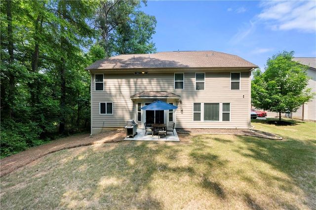 2740 Creekside Manor Drive, Powder Springs, GA 30127