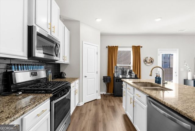 204 Auburn Station Drive, Auburn, GA 30011