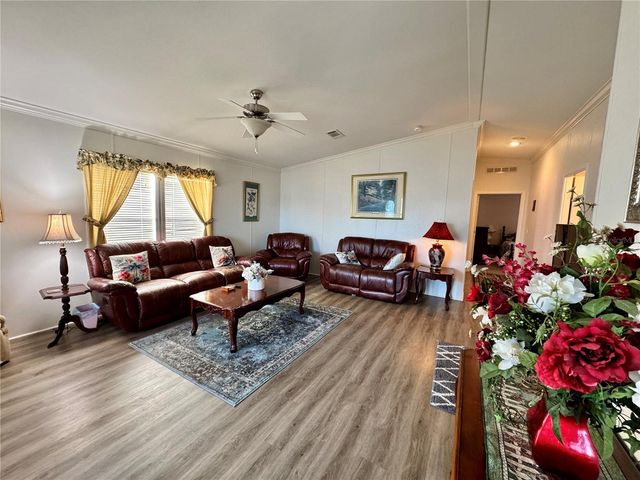 1007 50TH AVENUE W, Bradenton, FL 34207