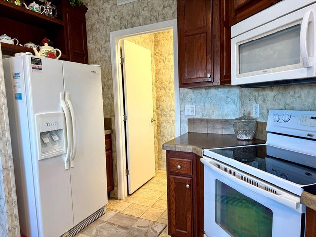 1007 50TH AVENUE W, Bradenton, FL 34207