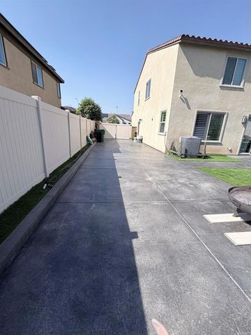 29809 Gypsy Vanner Way, Menifee, CA 92584