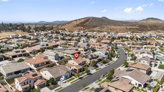 29809 Gypsy Vanner Way, Menifee, CA 92584