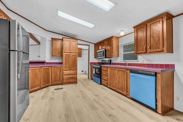 1252 West Rd, Clarksville, TN 37040