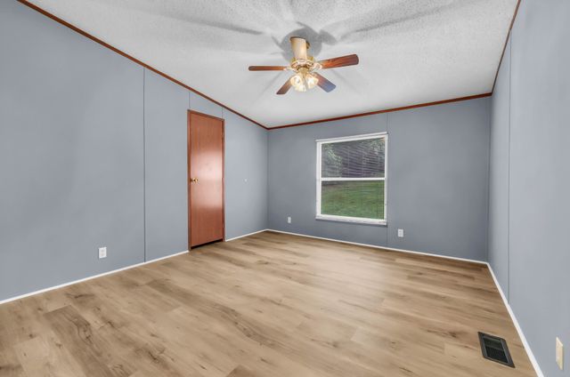 1252 West Rd, Clarksville, TN 37040