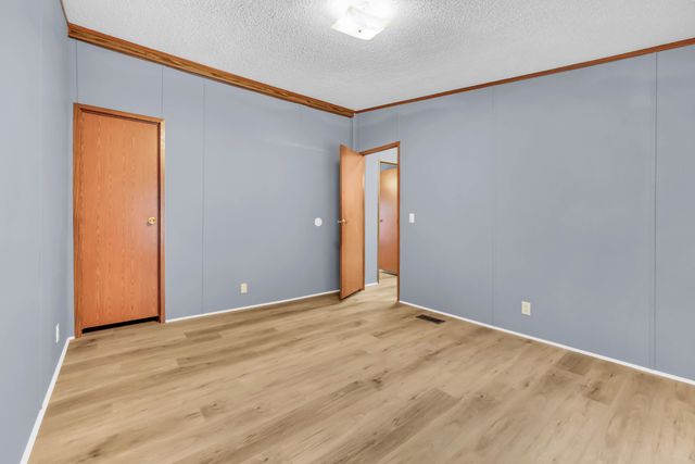 1252 West Rd, Clarksville, TN 37040