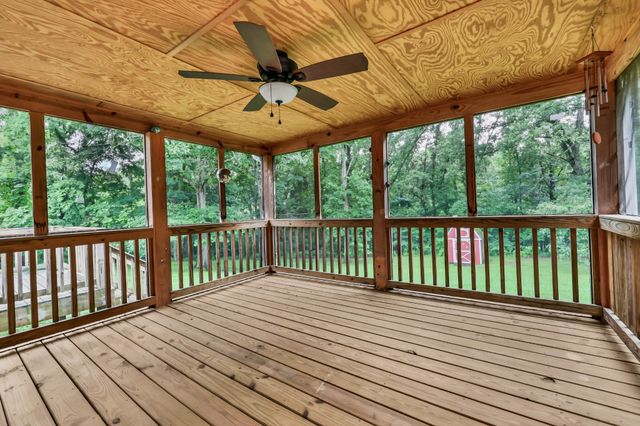 1252 West Rd, Clarksville, TN 37040