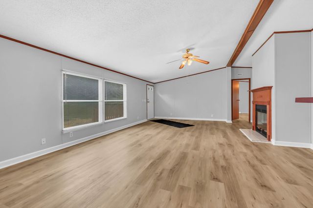 1252 West Rd, Clarksville, TN 37040
