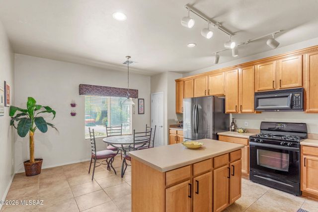 5460 W Copperhead Drive, Tucson, AZ 85742