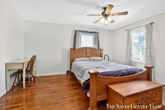 1322 Waverly Avenue, Grand Haven City, MI 49417