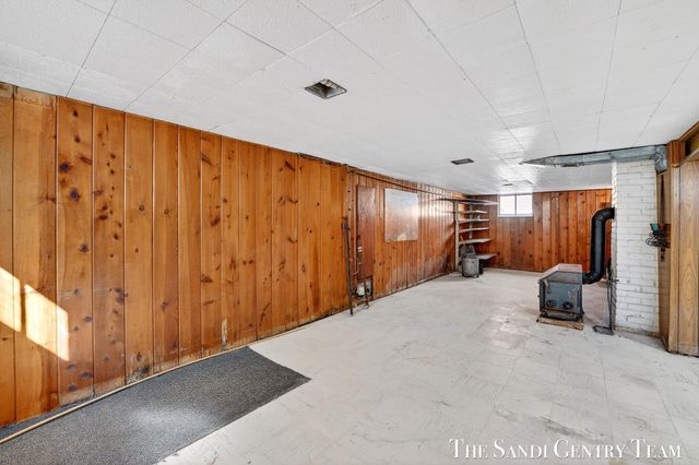 1322 Waverly Avenue, Grand Haven City, MI 49417