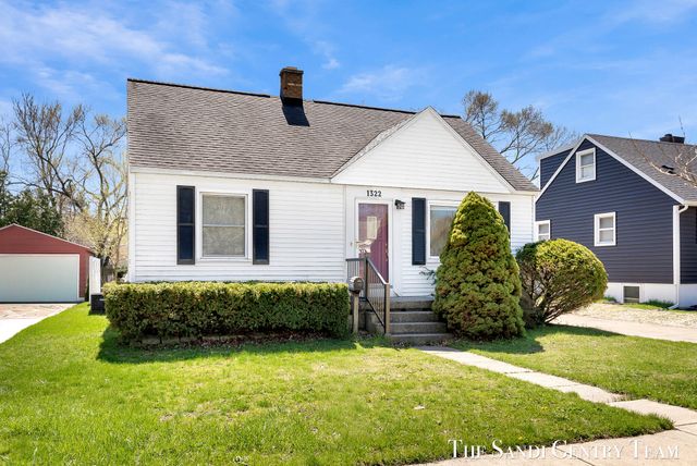 1322 Waverly Avenue, Grand Haven City, MI 49417