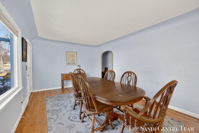 1322 Waverly Avenue, Grand Haven City, MI 49417