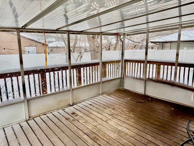 16062 Woodlawn East Avenue, South Holland, IL 60473