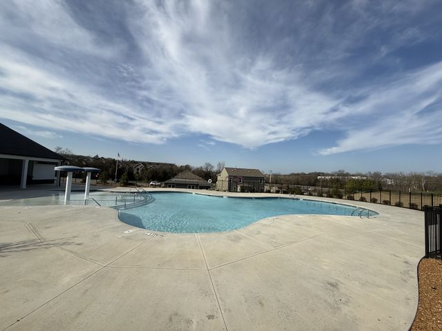 2960 Mallard Dr, Lebanon, TN 37090