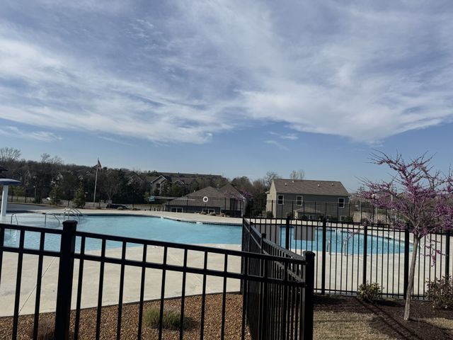 2960 Mallard Dr, Lebanon, TN 37090