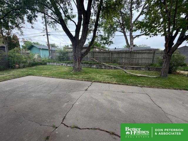 3121 S 39th Street, Omaha, NE 68105