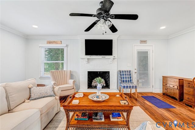 202 Bruce Rd, Tappahannock, VA 22560