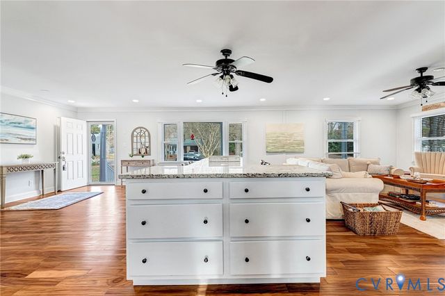 202 Bruce Rd, Tappahannock, VA 22560